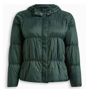 NWT 🆕 TORRID GREEN NYLON HOODED PUFFER JACKET
